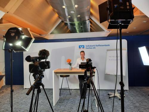 Hackervortrag bei der Volksbank Dachau von Ralf Schmitz 