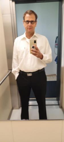 „Hacker Ralf Schmitz bei der Vorbereitung: So schützt du dich richtig“