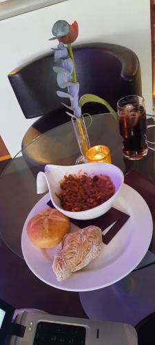 Ethical Hacker Ralf Schmitz  beim Abendessen 