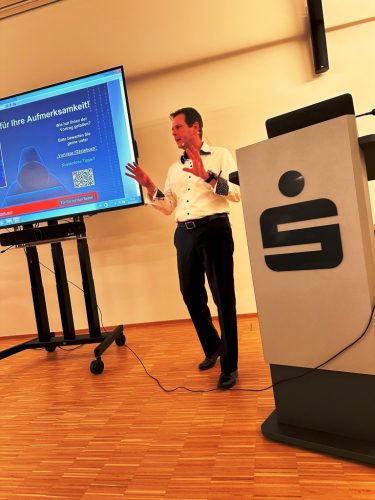 Sicherheit im digitalen Zeitalter: Hackervortrag in Schwalm-Eder